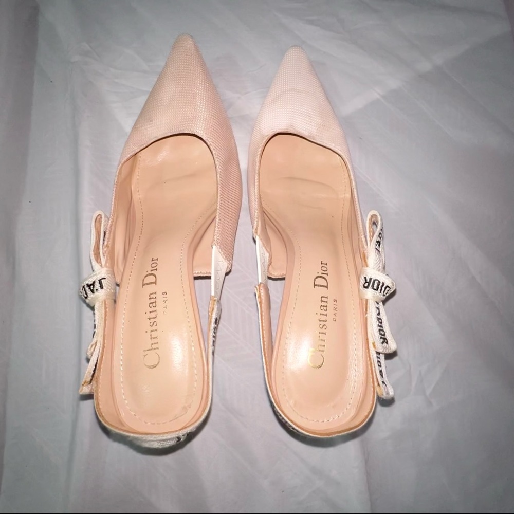 J’adior Slingback Pump